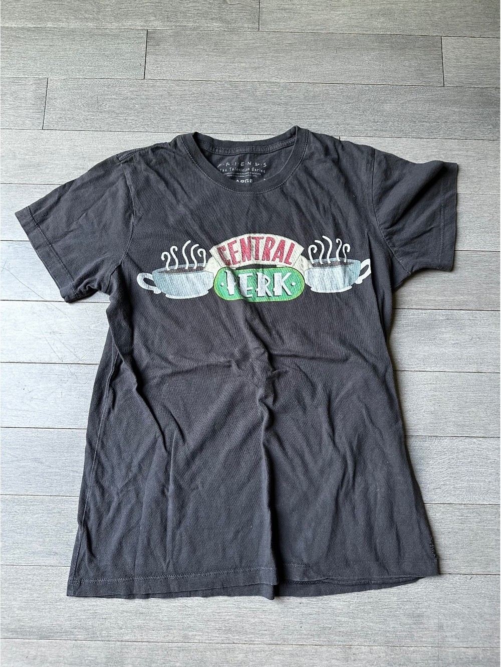 Women’s Friends Central Perk Graphic short sleeve T-Shirt Black 100% Cotton LG